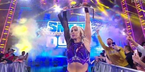 Charlotte Flair Returns On 12 30 Wwe Smackdown Wins Wwe Smackdown