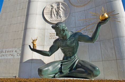 Spirit Of Detroit Statue In Downtown Detroit. Editorial Stock Photo - Image of rays, people ...