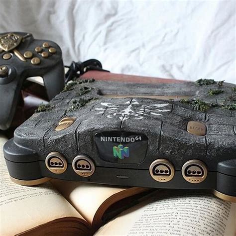Via Enricones Hohoho Gamer Nintendo 64 Zelda Customized Edition Tag