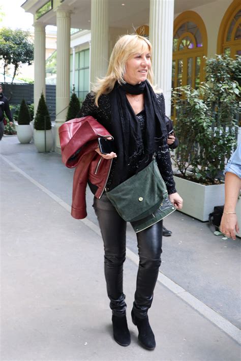 Photo Exclusif Mathilde Seigner Arriv Es Au Studio Gabriel