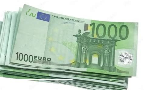 L Quivalent De Euros En Dinar Alg Rien Au March Noir Et En