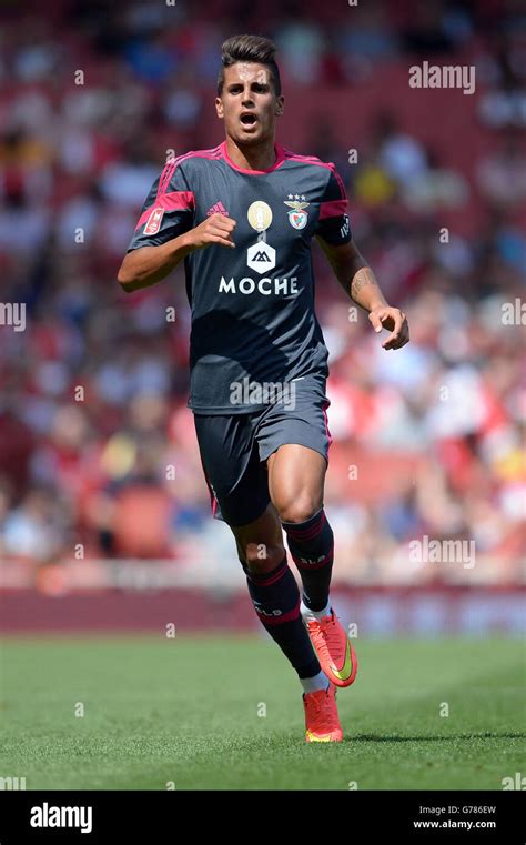 Joao Cancelo Benfica Hi Res Stock Photography And Images Alamy