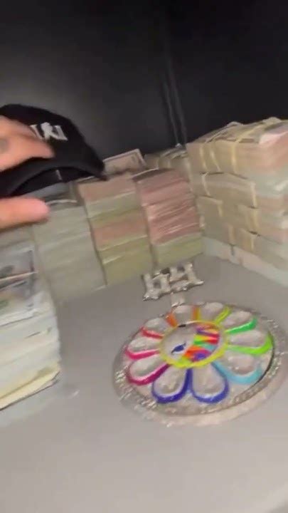 69 Shows Off His Safe Full Of Money And Jewelry 6ix9ine Djakademiks