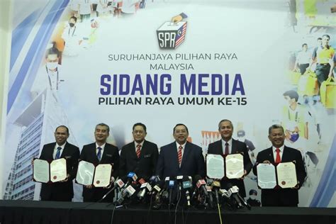 Lebih 21 Juta Pengundi Berdaftar PRU15 Utusan Malaysia