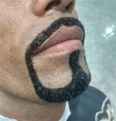 Tipos De Bigodes Finos E Cavanhaques Para Inspirar