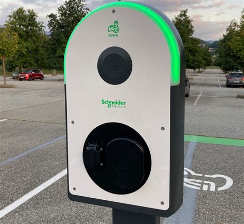 EcoStruxure For EMobility Soluzione Di Ricarica Veicoli Elettrici Per