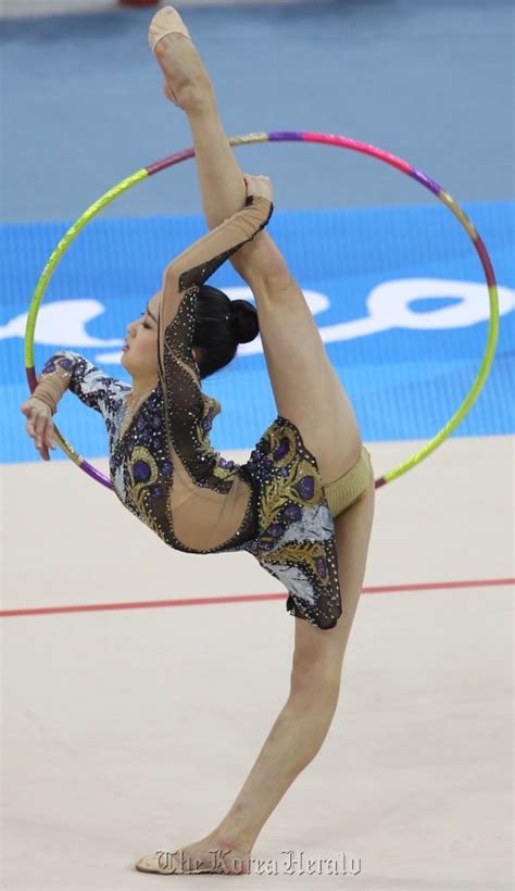 Son Yeon Jae Wins Koreas First Medal In Wc Gymnastics