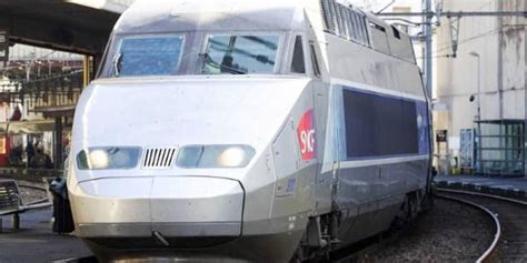 Grave Collision Entre Un Tgv Et Un Ter Pr S De Pau