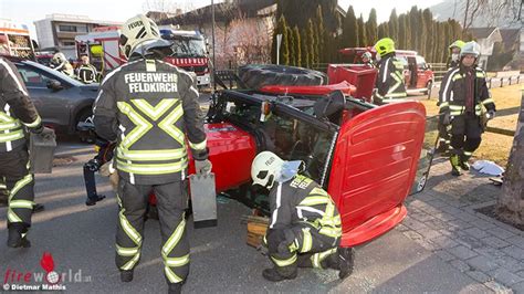 Vbg Umgest Rzter Traktor Und Personenrettung Nach Kollision Mit Pkw In