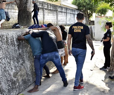 Quatro Pessoas S O Presas Durante Opera O Na Zona Centro Sul De Manaus