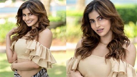 ನಟ ಸಕಷ ಮಲಕ ಹಟ ಫಟಗಳ Actress Sakshi Malik Hot And Sizzling Photos Filmibeat Kannada