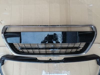 Peugeot 208 Allure GTi Lift Grill Atrapa 9934991804 Oficjalne