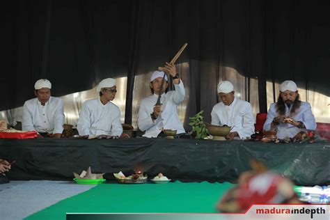 Ritual Jamasan Pusaka Keraton Sumenep Kembali Digelar Di Desa Wisata