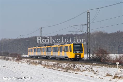 Class 555 On Test At Velim | Railvolution