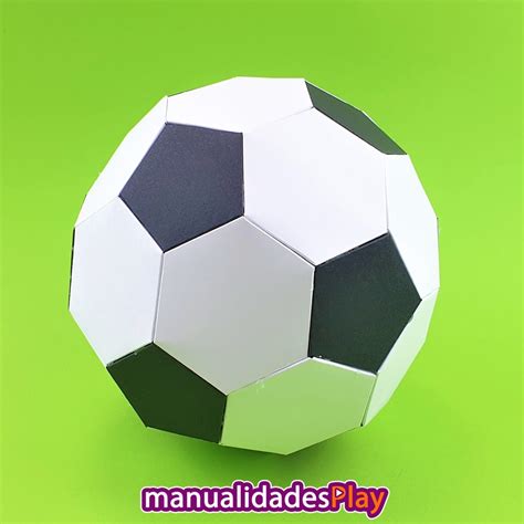 Te mostramos cómo hacer esta pelota de futbol de papel súper fácil y