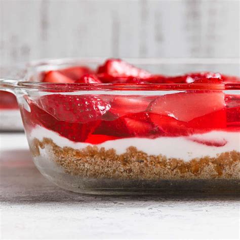 Strawberry Delight Jello Salad