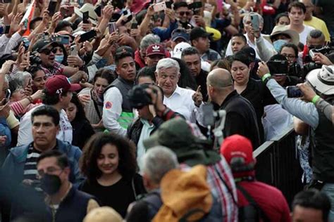 Amlo Festeja En El Z Calo De La Cdmx Cuatro A Os Del Inicio De Su