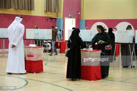 Bahrain Women Photos And Premium High Res Pictures Getty Images