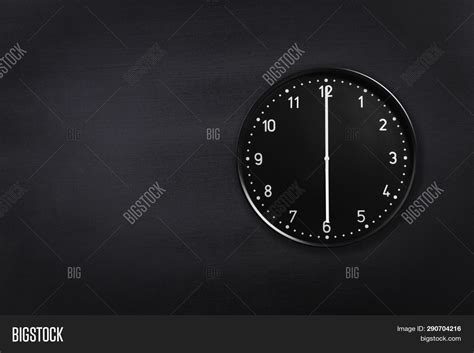 Wall Clock Showing Six Image & Photo (Free Trial) | Bigstock