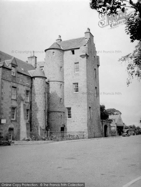 Photo of Dornoch, Castle 1952 - Francis Frith