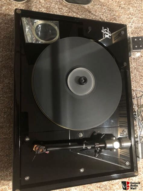 Reduced Price VPI HW 19 MK III Turntable With Syrinx PU 3 Arm Grado