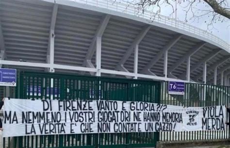 Tifosi Contro Si Accende Con Striscioni E Comunicati Juventus Fiorentina