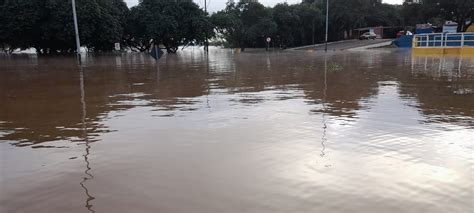 Sobe Para N Mero De Munic Pios Afetados Pela Chuva R Dio Gua Ba