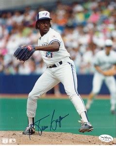 Juan Guzman autographed Toronto Blue Jays 8x10 photo (JSA) - Retired Baseball Player Autographs