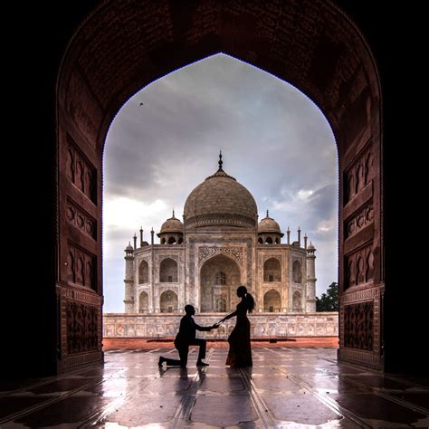 Taj Mahal Pre Wedding Shoot | Taj Mahal Couple Photo Shoot