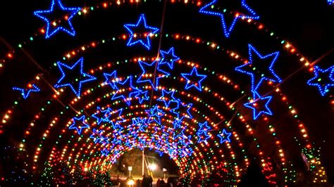 5 Of The Most Spectacular Holiday Light Displays