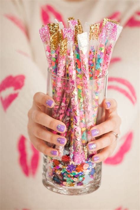 18 Things To Throw At Your Wedding Instead Of Rice Diy Confetti Diy