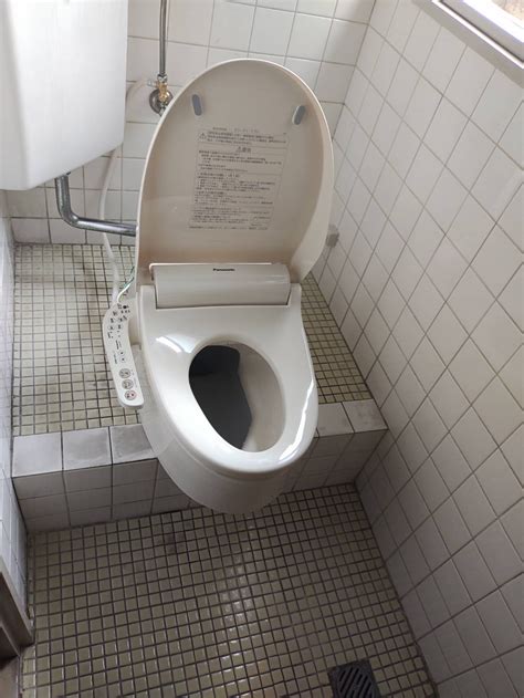 久留米市 和式トイレを簡単に洋式トイレへ くるめリフォーム工房｜志賀ガス株式会社