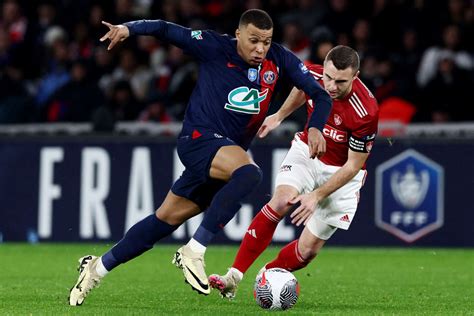 Kylian Mbappé leads Paris Saint Germain to victory in Coupe de France