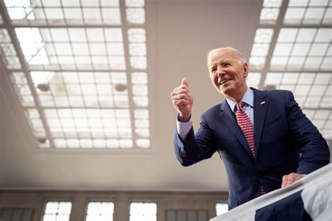 Biden Se Aferra A Los Votantes M S Ancianos A Falta De Apoyo Entre Los