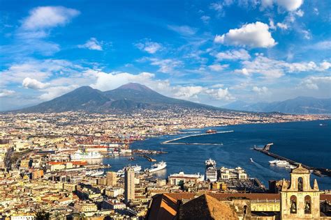 Torna A Tremare La Terra A Napoli Anni Fa L Ultima Eruzione Del Vesuvio