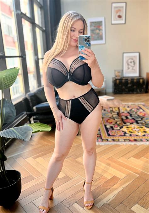 Holly Garner Фулл слив фото onlyfans Голая Холли Гарнер nude video