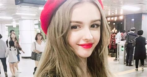 Ngất ngây với vẻ đẹp chuẩn búp bê của hot girl Uzbekistan 21 tuổi sống tại Hàn