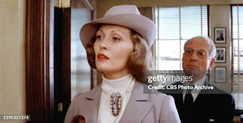 Faye Dunaway Chinatown Photos And Premium High Res Pictures Getty Images