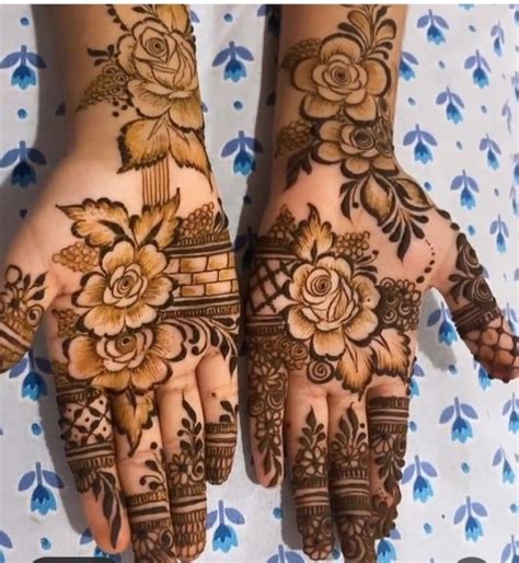 Pin Di Asma Creations Su Awesome Mehndi Designs Semplici Disegni