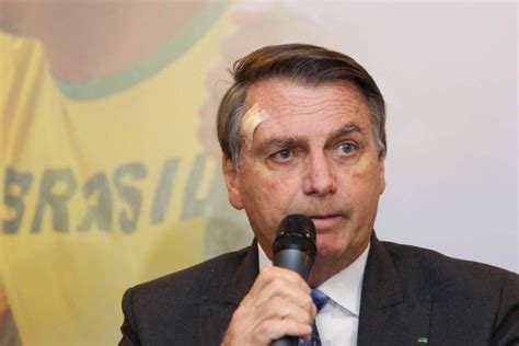 Bolsonaro Ninguém tentou me convencer a dar um golpe Política