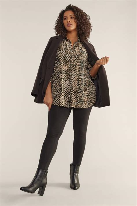 Evans Curve Brown Snake Print Tab Sleeve Blouse | Evans