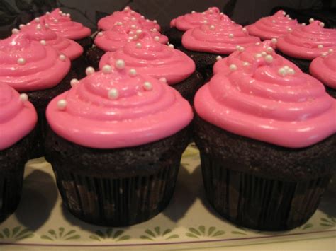 Chocolate Cupcakes With Pink Frosting Pink Frosting Delicious Chocolate Cupcakes