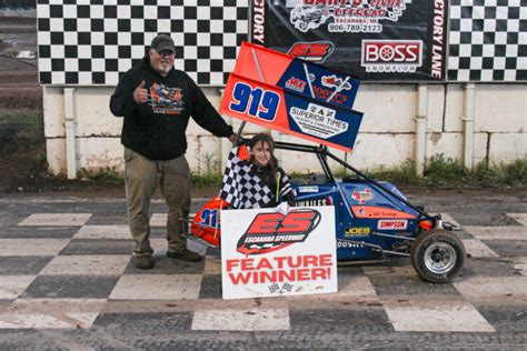 Hart Picks Up First Career Feature Win At Escanaba Speedway News