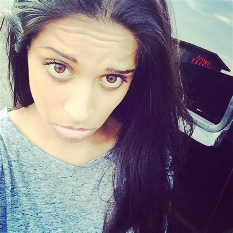 18 Pictures Of Youtube Superwoman” Lilly Singh Peanut Chuck