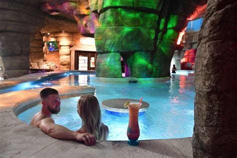 Kalahari Resorts & Conventions — Round Rock Round Rock, Texas| Aquatics ...