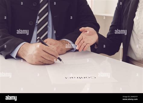 Partnership Agreements Hi Res Stock Photography And Images Alamy