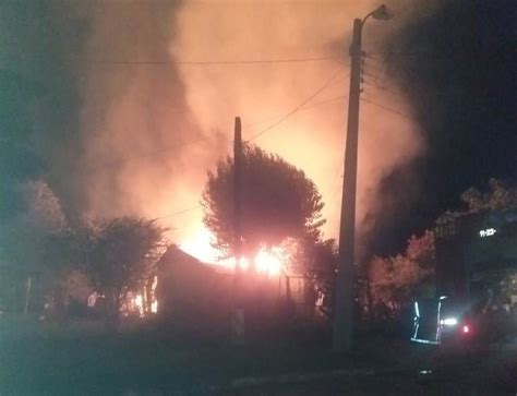 Incendio Consumi Por Completo Una Vivienda En Alto Paran La Regi N