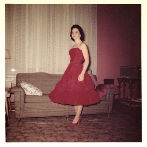 40 Cool Snaps That Show The 50s Formal Dresses Of Young Women ~ Vintage Everyday