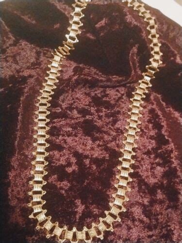 Rare Vintage Sarah Coventry Asian Style Necklace Gem