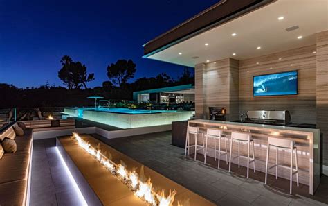 Beverly Hills New Mansion By Paul McClean Hit Market For 58 Million